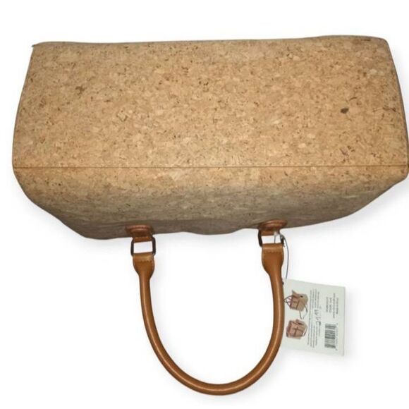 Chris's Closet Elegant Tan Cork Wine Carrier Bag NWT. - Picture 8 of 11